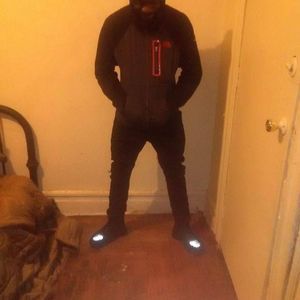 Meet your Posher, Hakeem